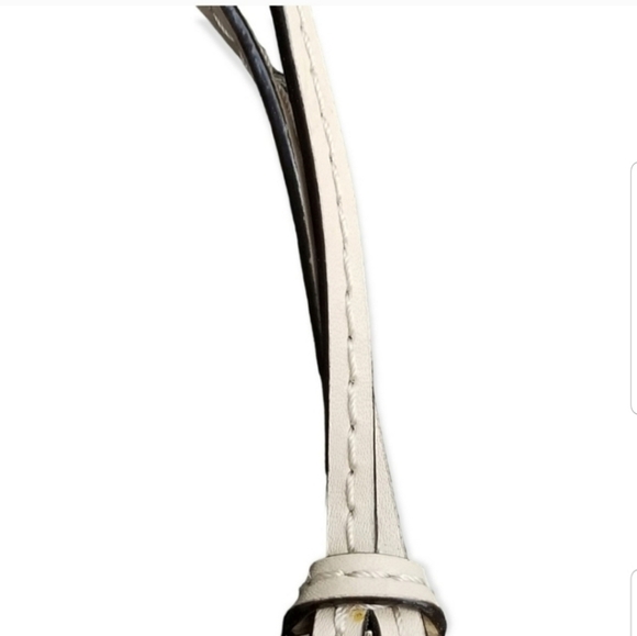 MICHAEL KORS LOGO GOLD MEDALLION & TAN LEATHER STRAP KEYCHAIN - Picture 3 of 4